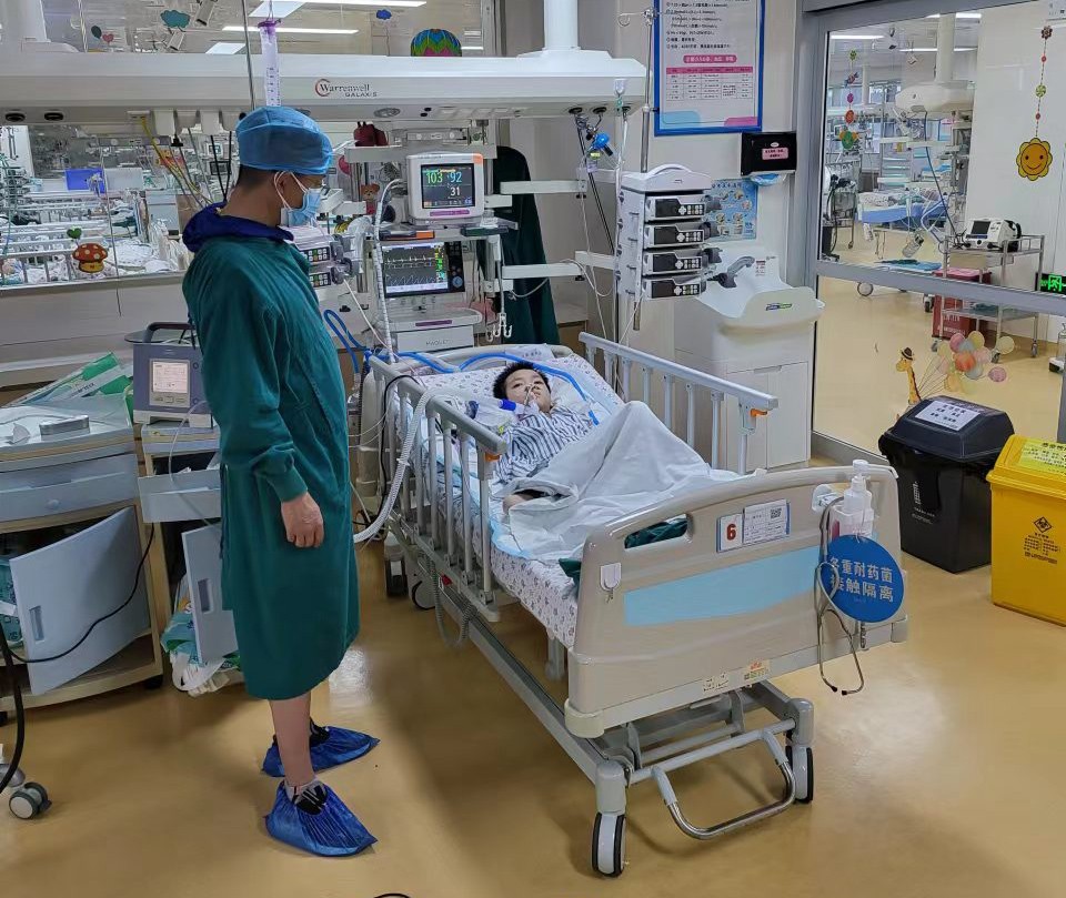 肃南裕跨省救护车出租公司